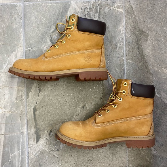 Timberland Classic 6” Boots Men’s Size 6.5 - Picture 6 of 9